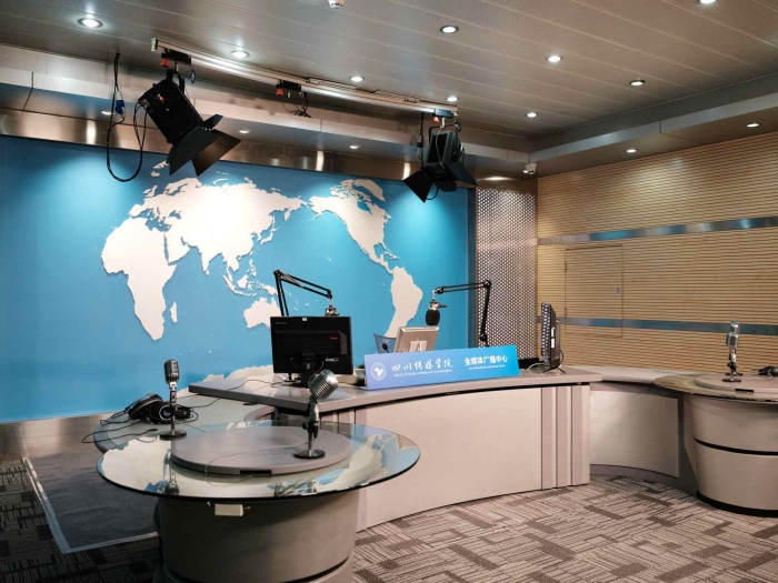 全媒体可视化直播间