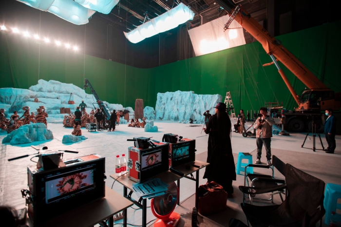 舞蹈学院师生进行芭蕾舞表演