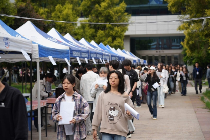 直击考点 | 2026年上半年四川省高等教育自学考试顺利结束，川传考点考务工作圆满收官！